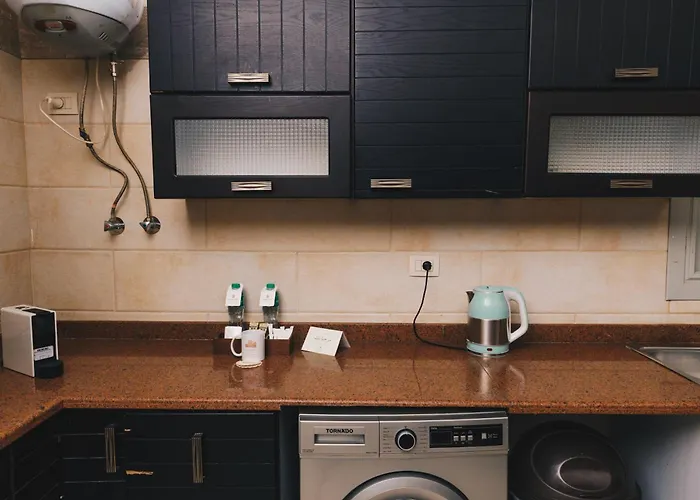 Suites By Elegant Hospitality - Near Auc